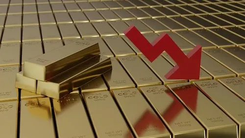 Gold Falling Amid War