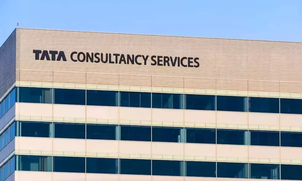 TCS share price today 2026